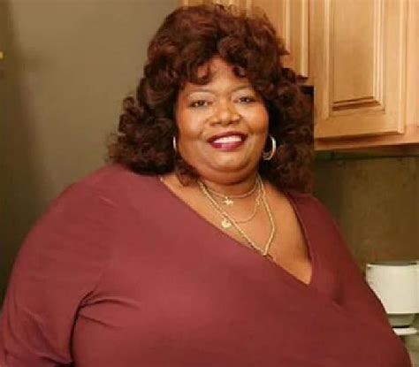 Annie Hawkins-Turner, who goes by the name Norma Stitz on social media has posted her Christmas wishlist online asking for gifts from her fan. The woman who has "world’s biggest natural boobs" got into the Christmas spirit and shared a photo of herself in a sexy Santa attire. 🛍️ Woman with 'World’s Biggest Natural Boobs' Dresses as Sexy …